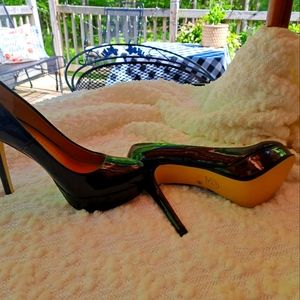 Kenneth Cole platform